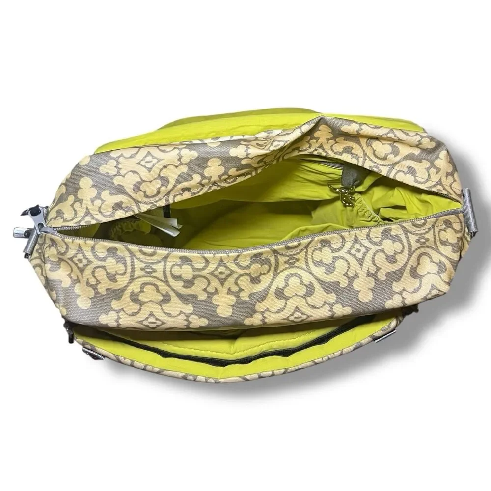 Petunia Pickle Bottom Large Carryall Berkshire Geometric Pattern Diaper Bag